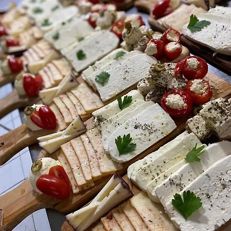 Bed & Breakfast Kapija Svrljiga 4*